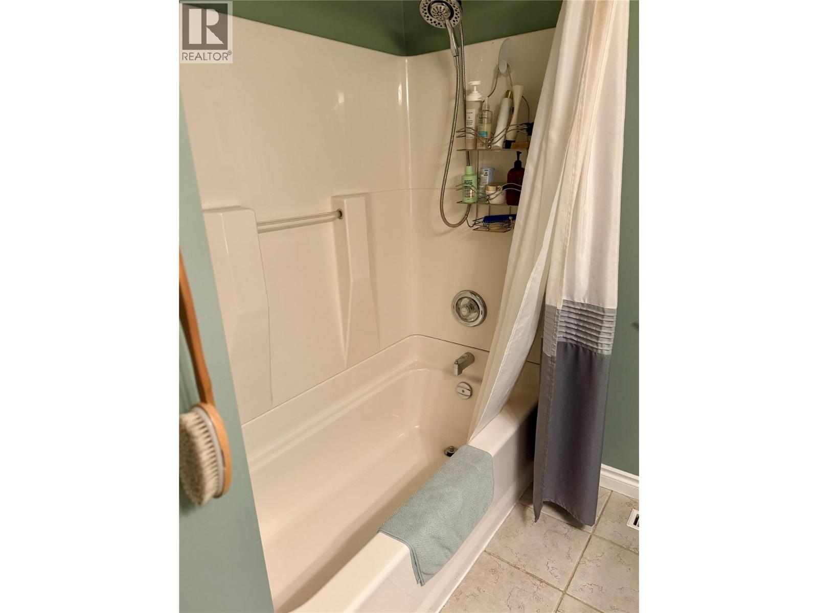 2413 4th Street S, Cranbrook