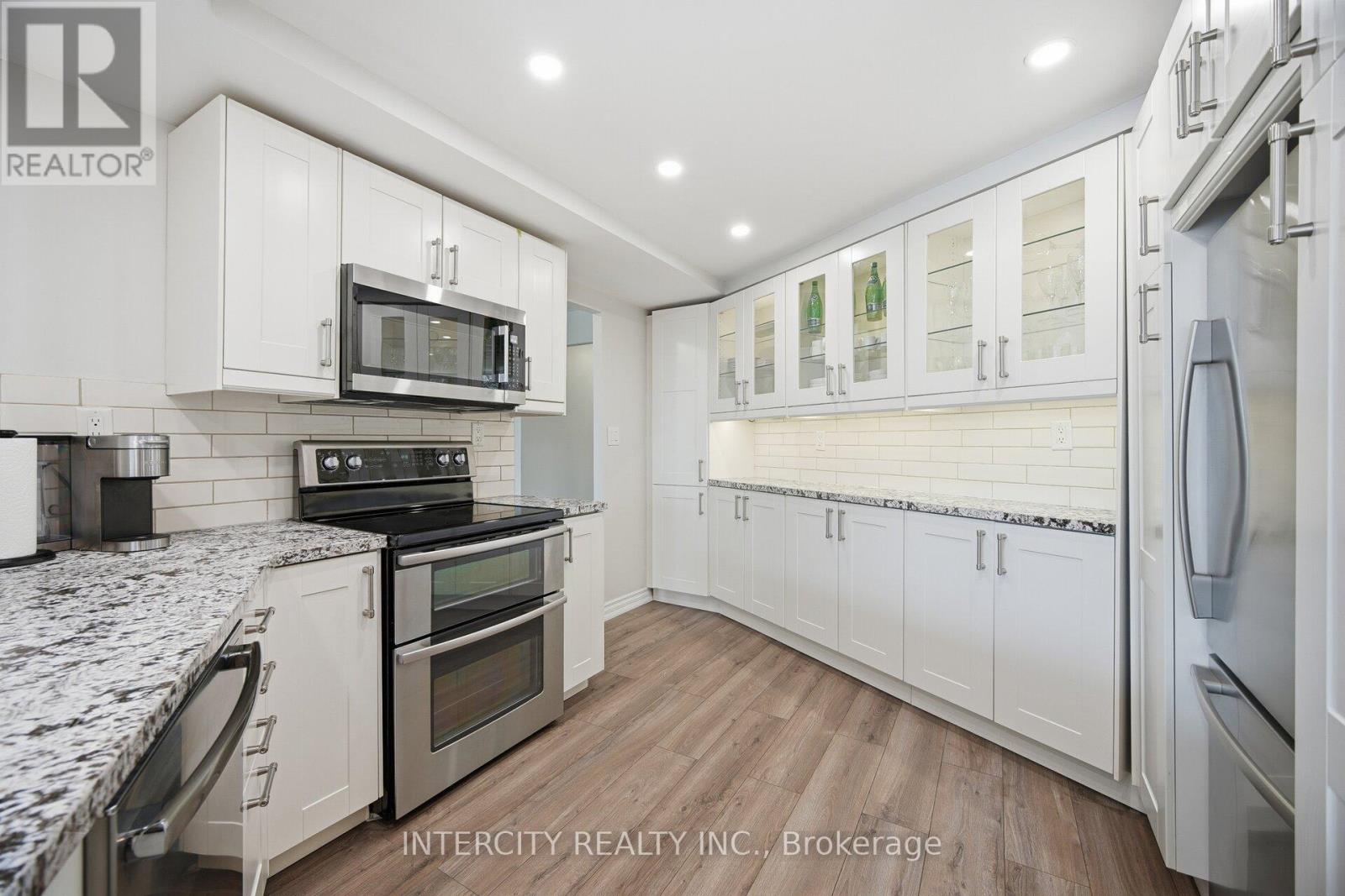 #308 2000 ISLINGTON AVENUE - 13