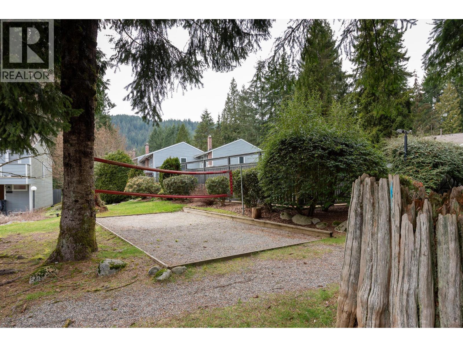 4603 HOSKINS ROAD, North Vancouver