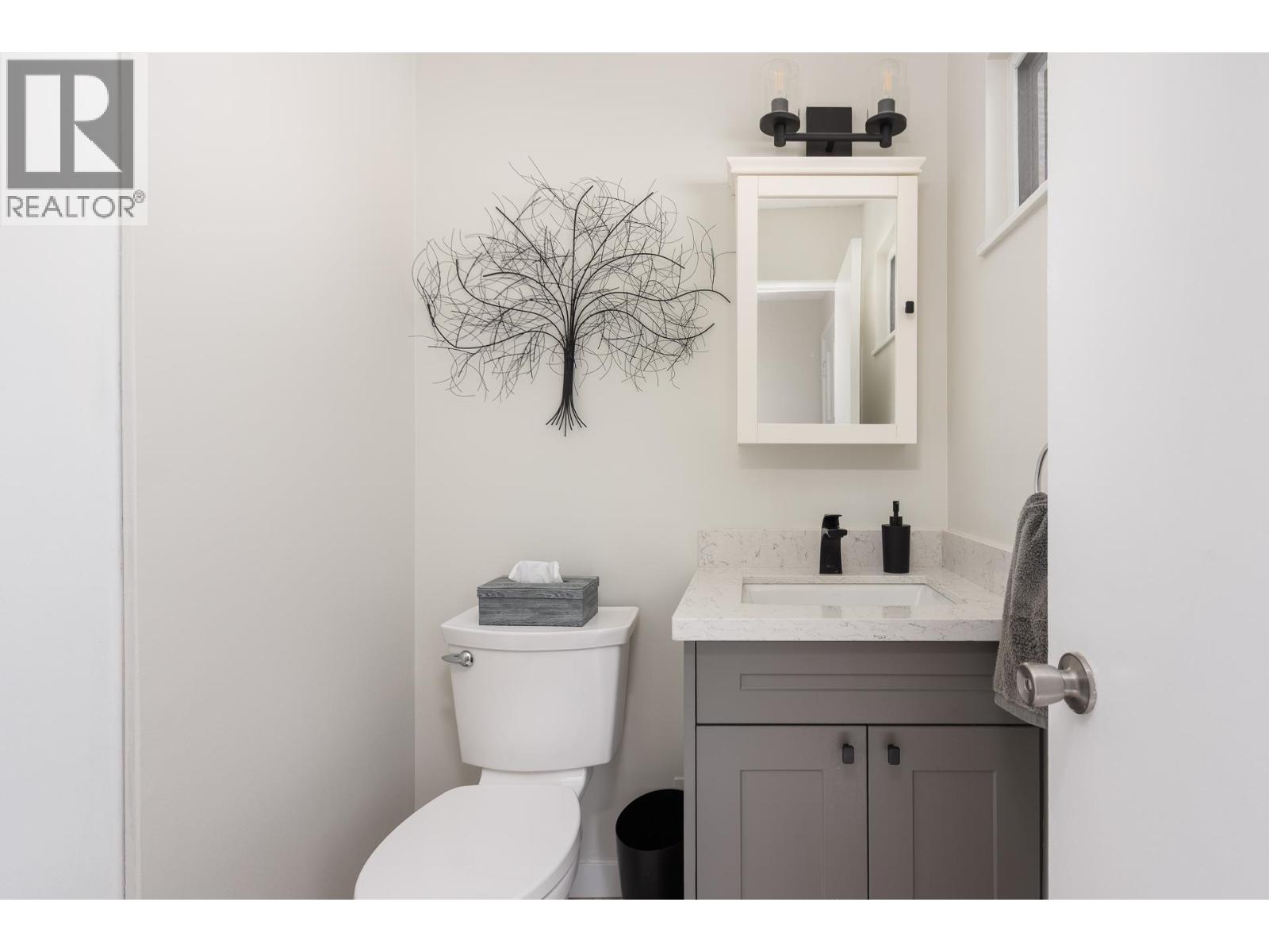 4603 HOSKINS ROAD, North Vancouver