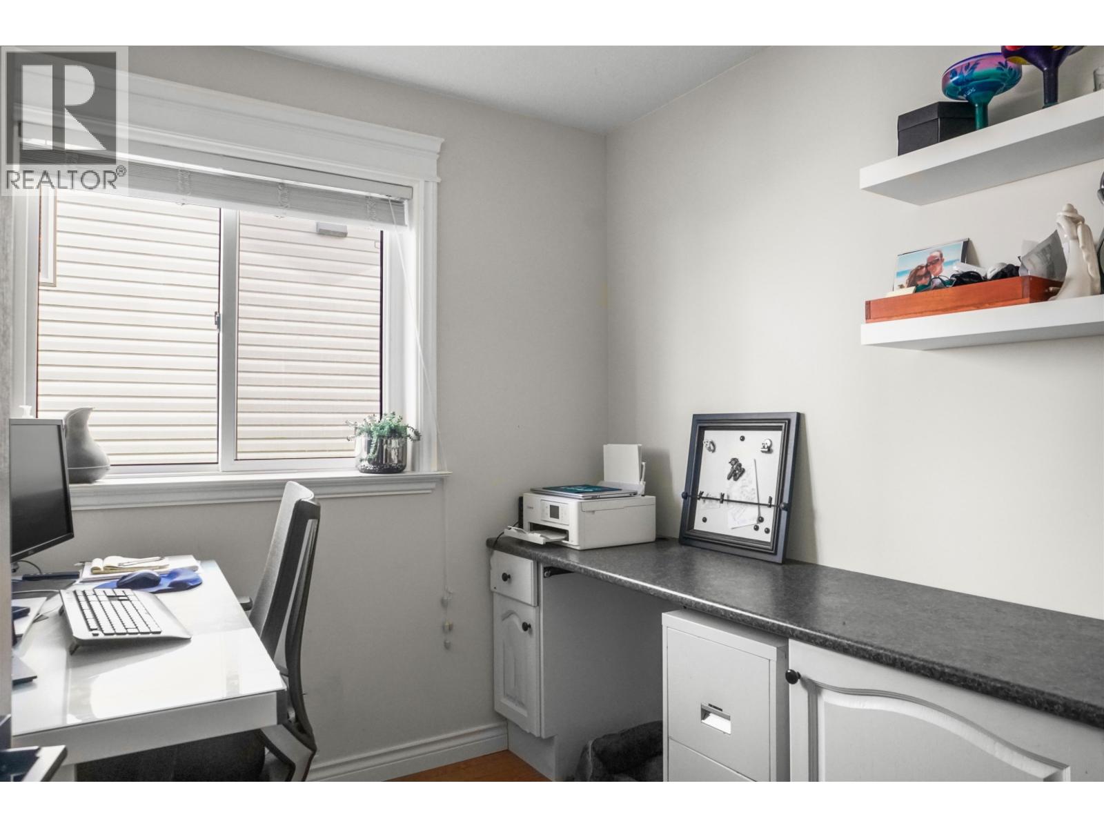 76 SPARKS STREET, Kitimat