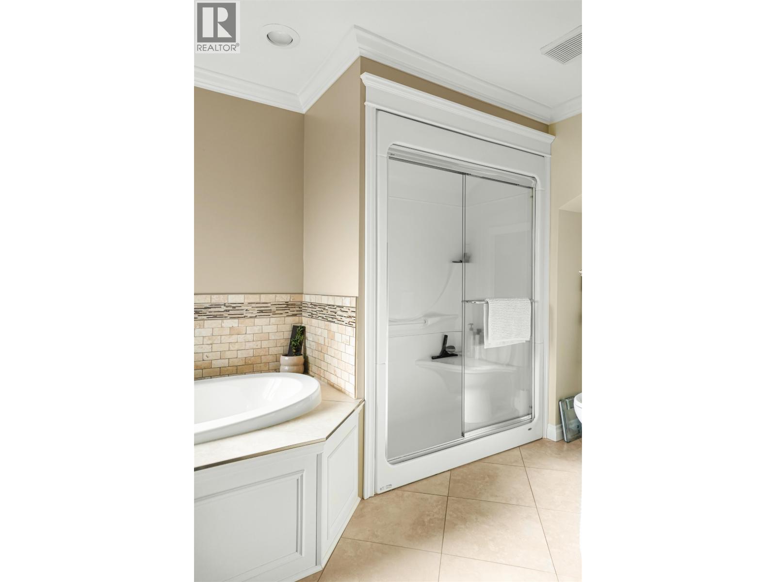 76 SPARKS STREET, Kitimat