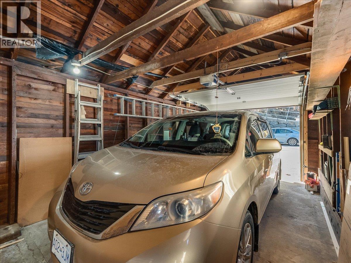 608 VICTORIA Street, Trail