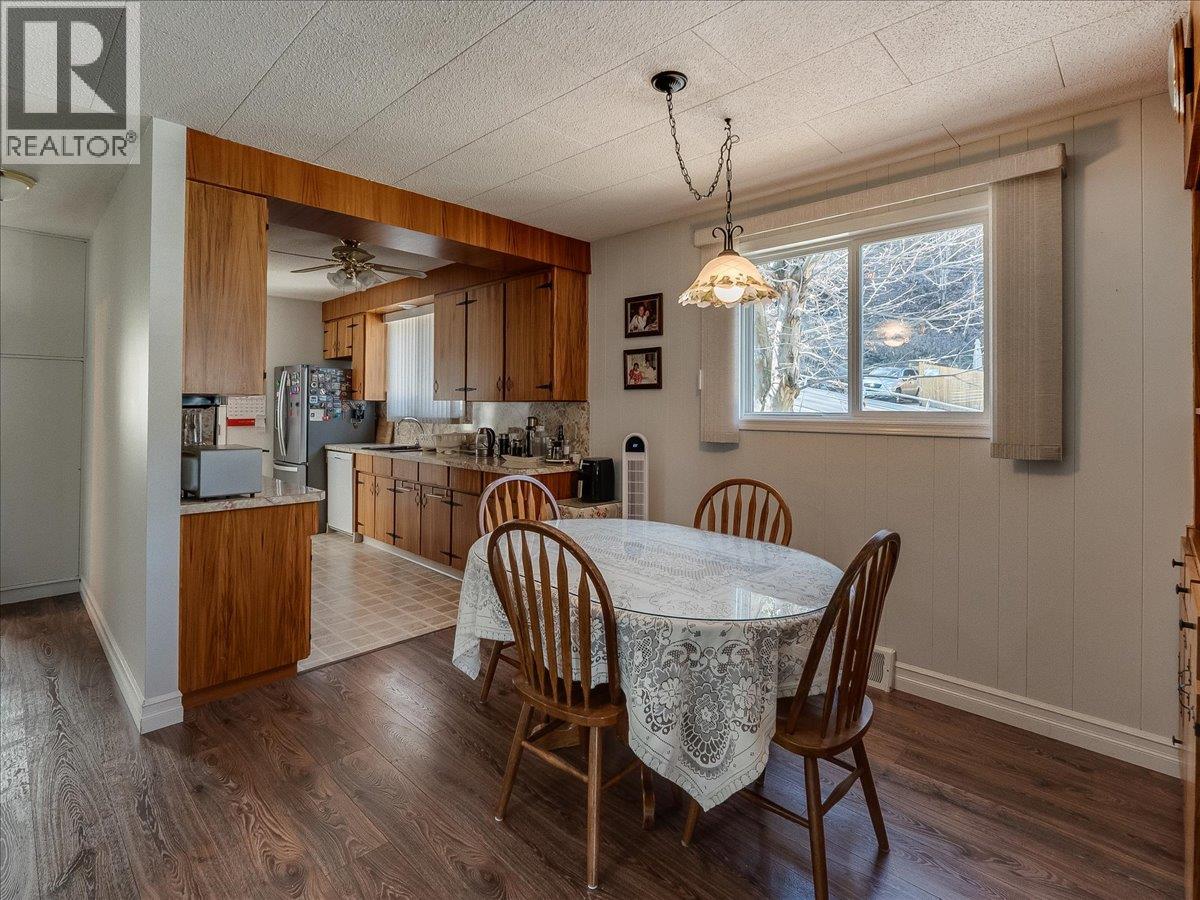 608 VICTORIA Street, Trail