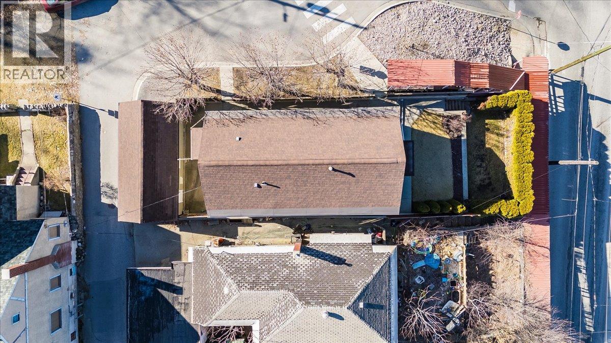 608 VICTORIA Street, Trail