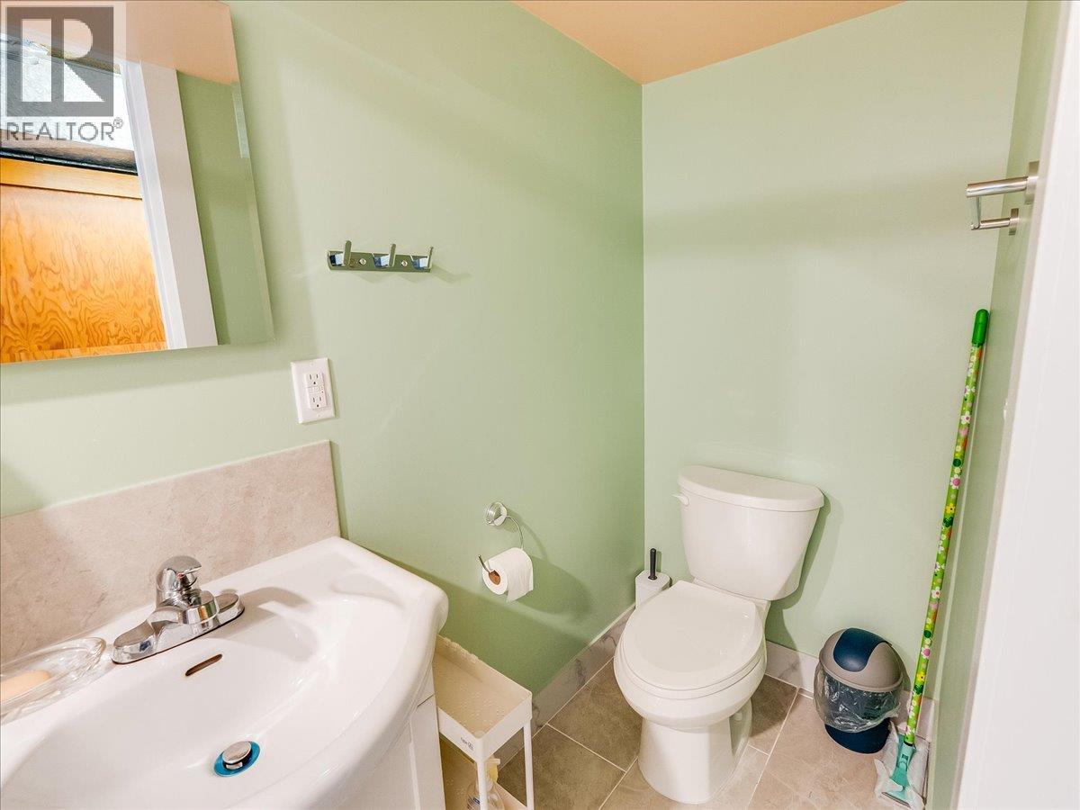 608 VICTORIA Street, Trail