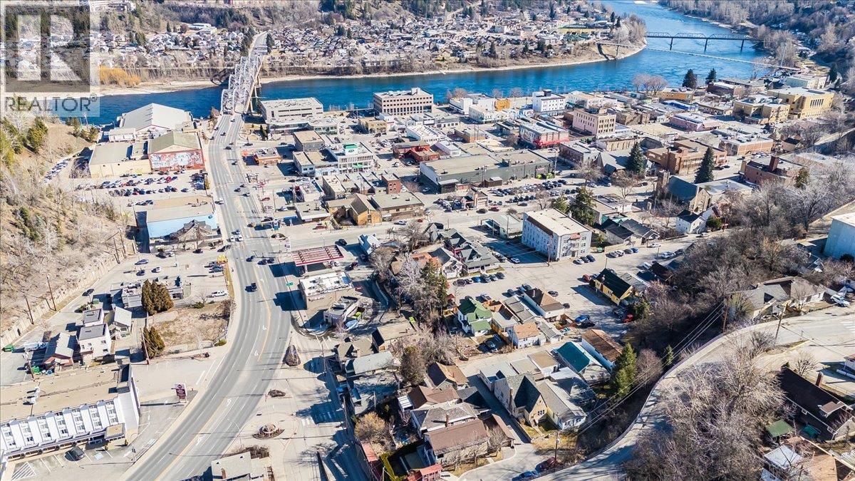 608 VICTORIA Street, Trail