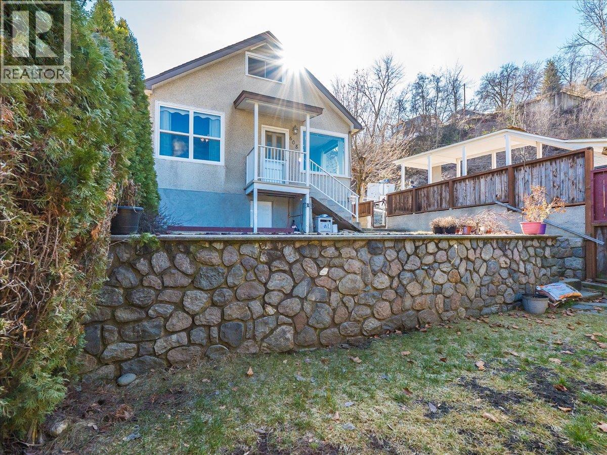 608 VICTORIA Street, Trail