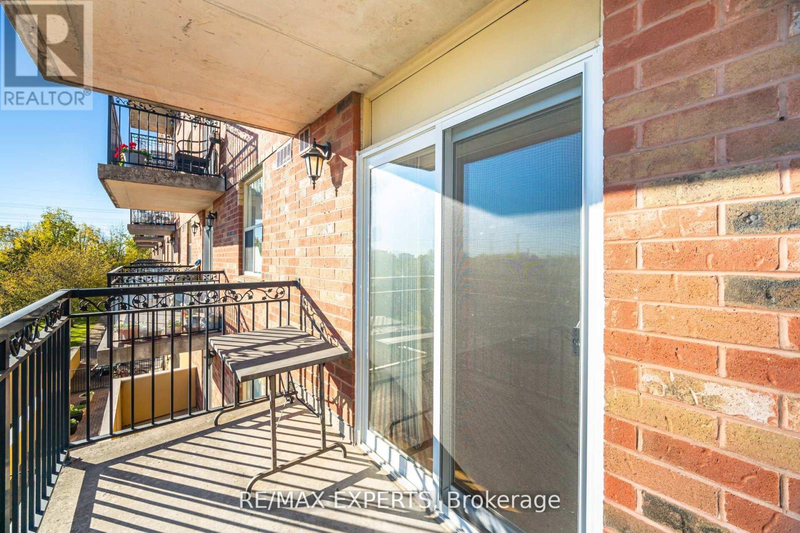 #309 7373 MARTIN GROVE ROAD - 26