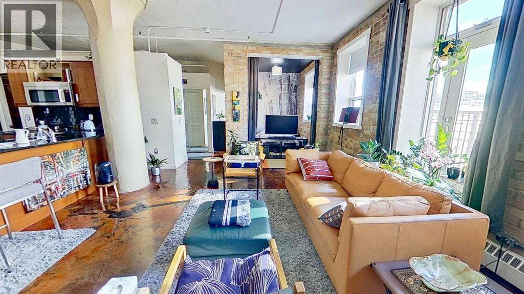 Single Family House Loft for Sale in    Avenue SW Beltline Calgary 