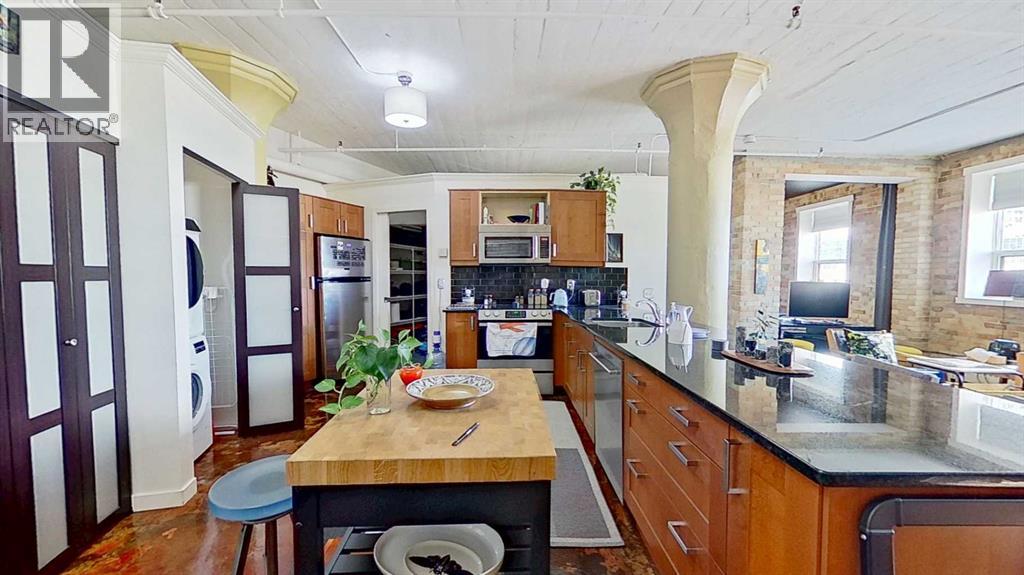 Single Family House Loft for Sale in    Avenue SW Beltline Calgary 