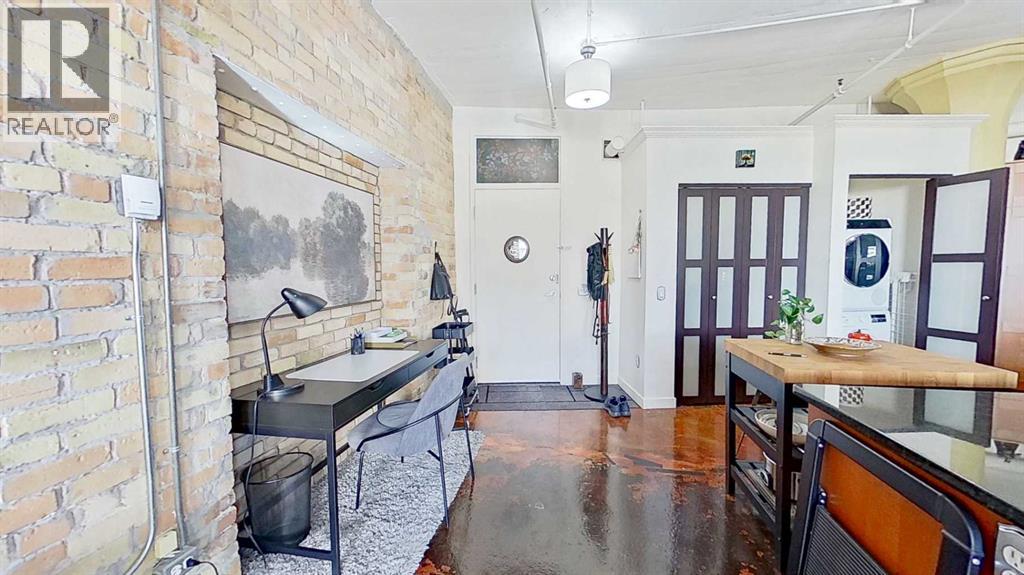 Single Family House Loft for Sale in    Avenue SW Beltline Calgary 