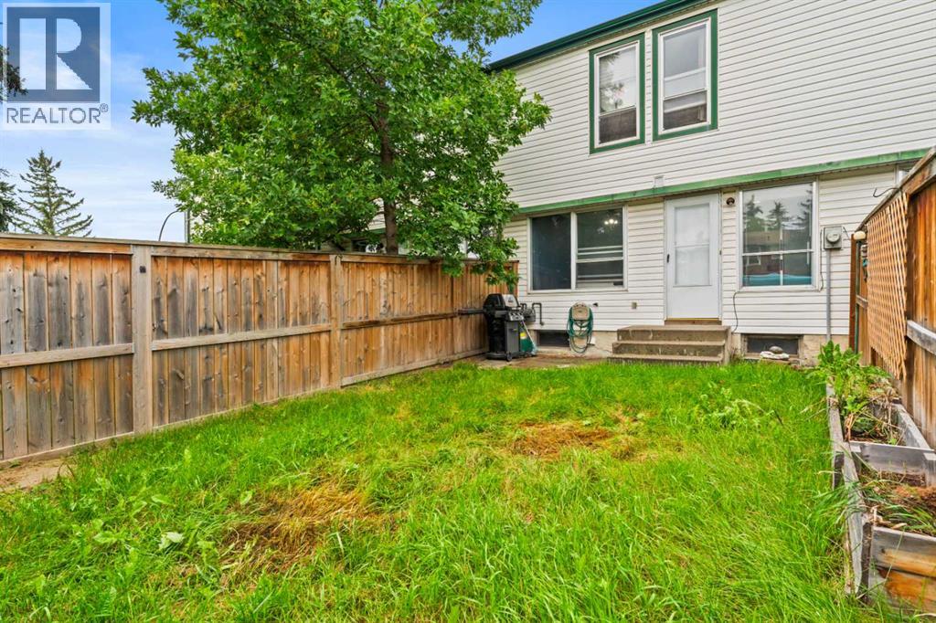 Single Family House for Sale in   Pennsylvania Road SE Penbrooke Meadows Calgary 