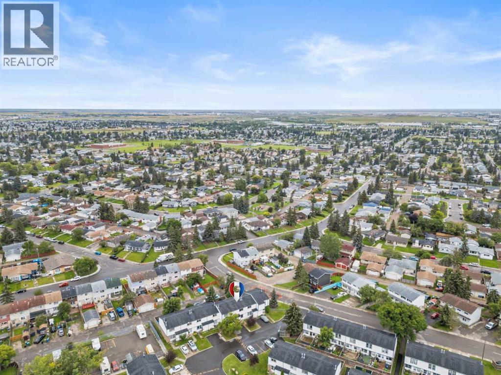 Single Family House for Sale in   Pennsylvania Road SE Penbrooke Meadows Calgary 