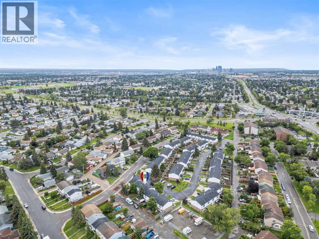 Single Family House for Sale in   Pennsylvania Road SE Penbrooke Meadows Calgary 