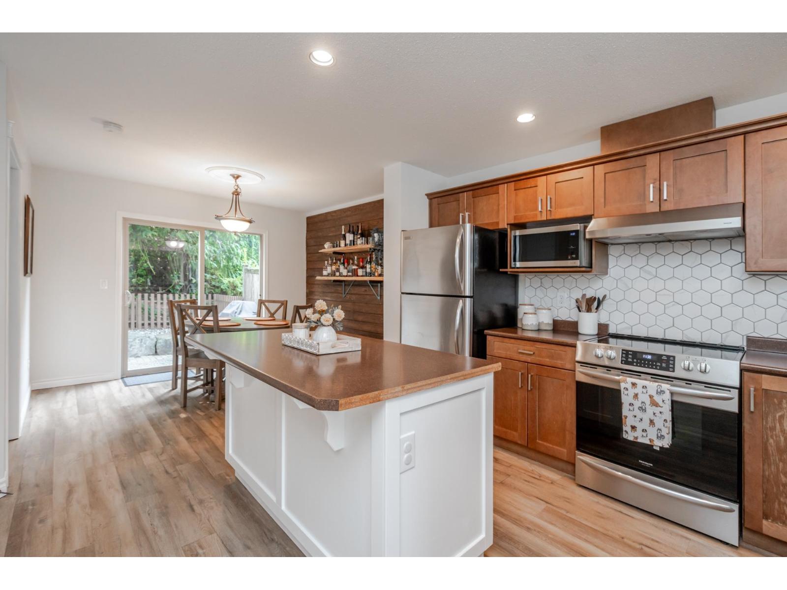 24 46840 RUSSELL ROAD, Promontory, Chilliwack