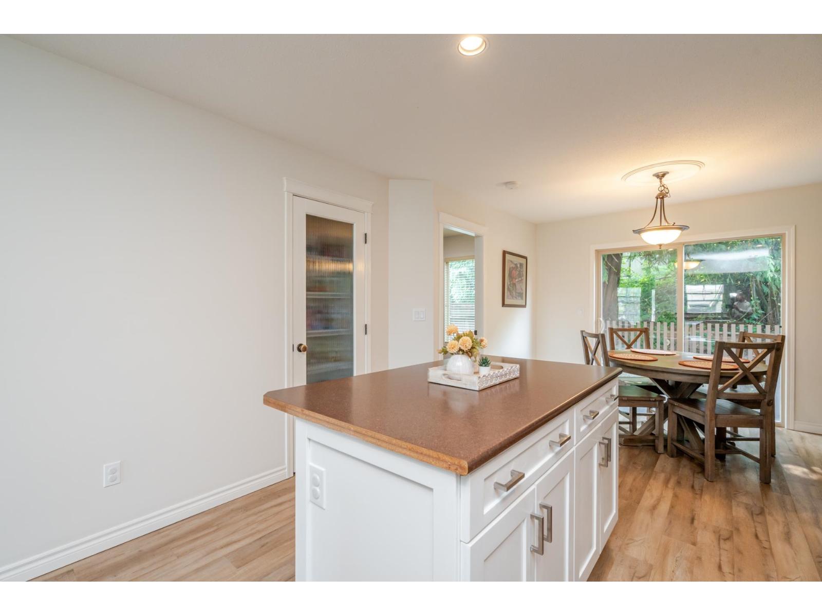 24 46840 RUSSELL ROAD, Promontory, Chilliwack