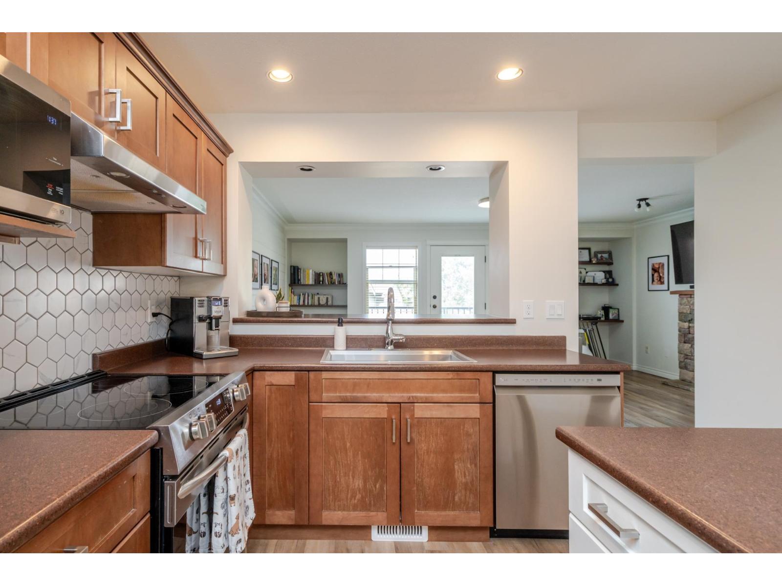 24 46840 RUSSELL ROAD, Promontory, Chilliwack