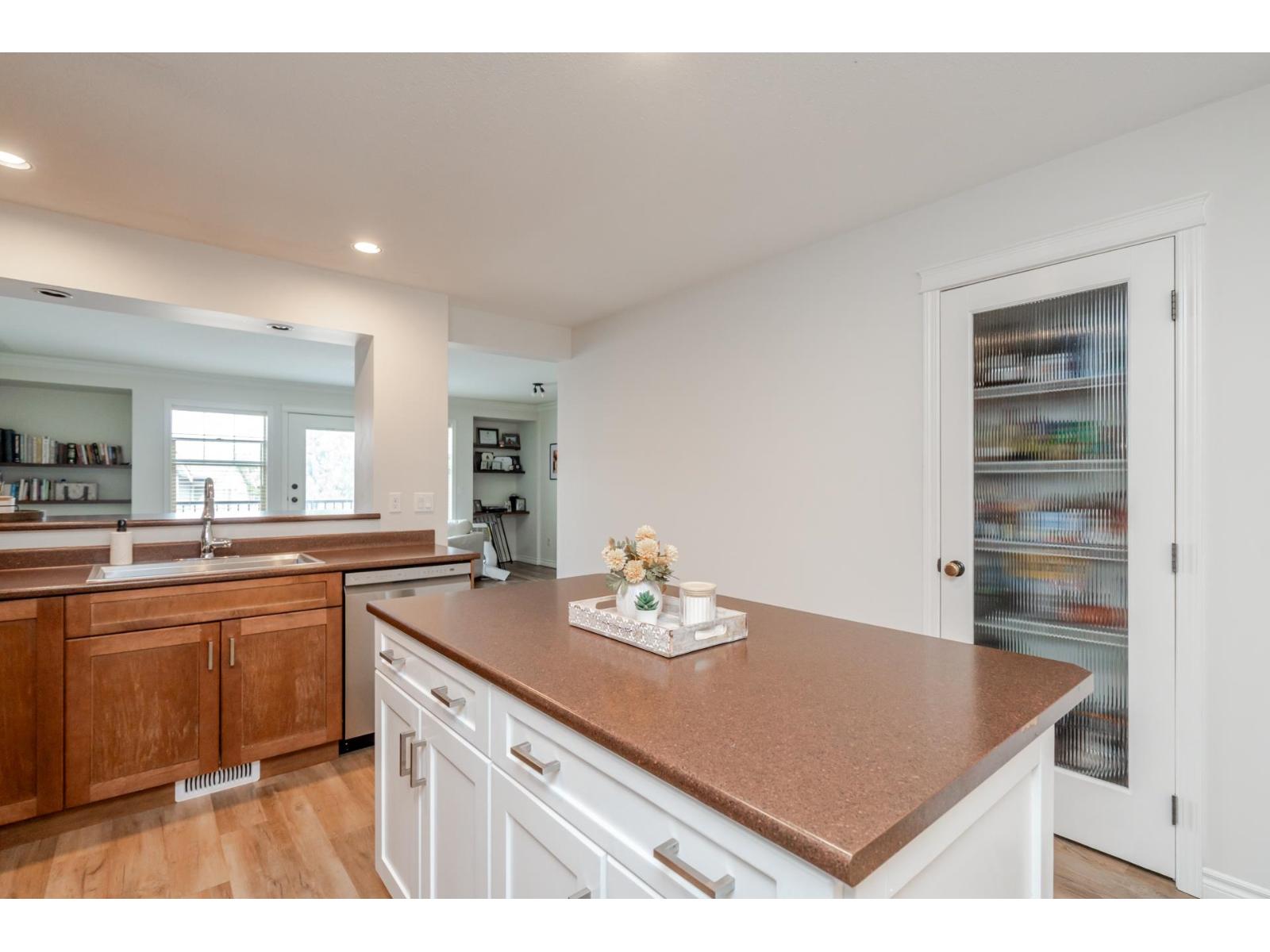 24 46840 RUSSELL ROAD, Promontory, Chilliwack