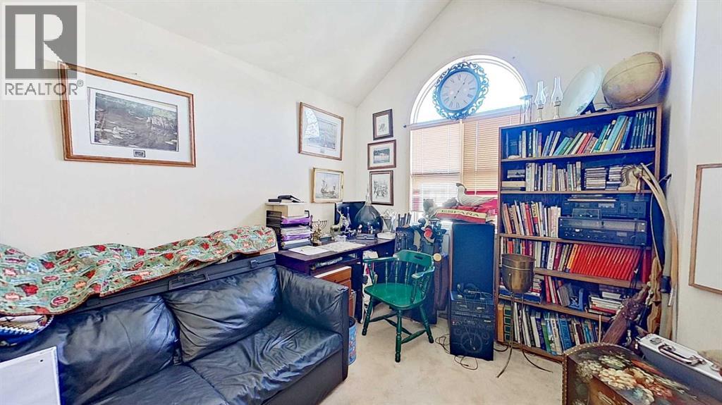 Single Family House for Sale in  Westmount Road NW West Hillhurst Calgary 