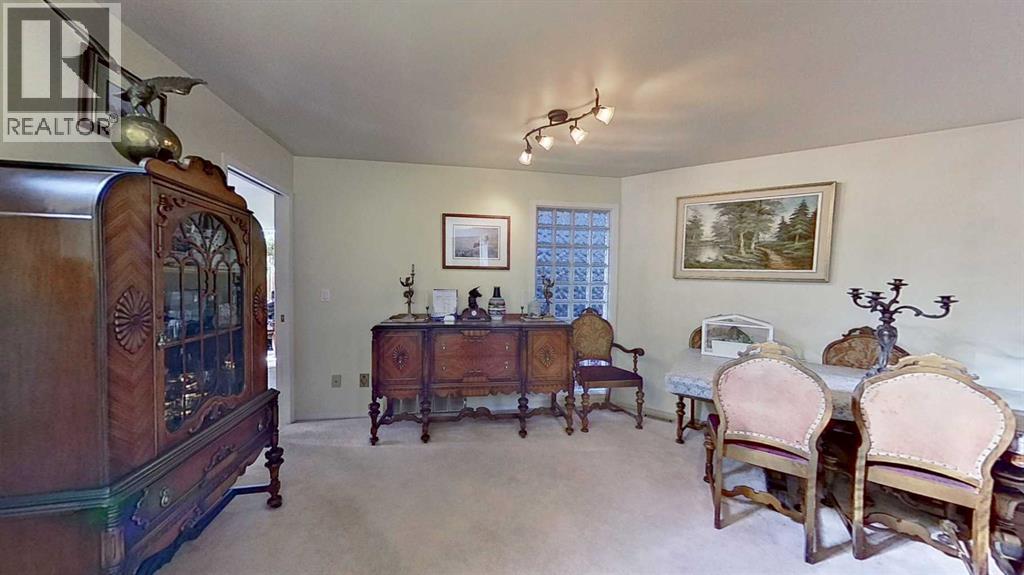 Single Family House for Sale in  Westmount Road NW West Hillhurst Calgary 