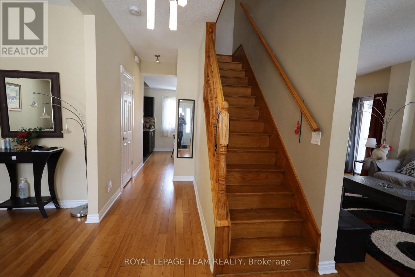 2194 NIAGARA DRIVE - 10