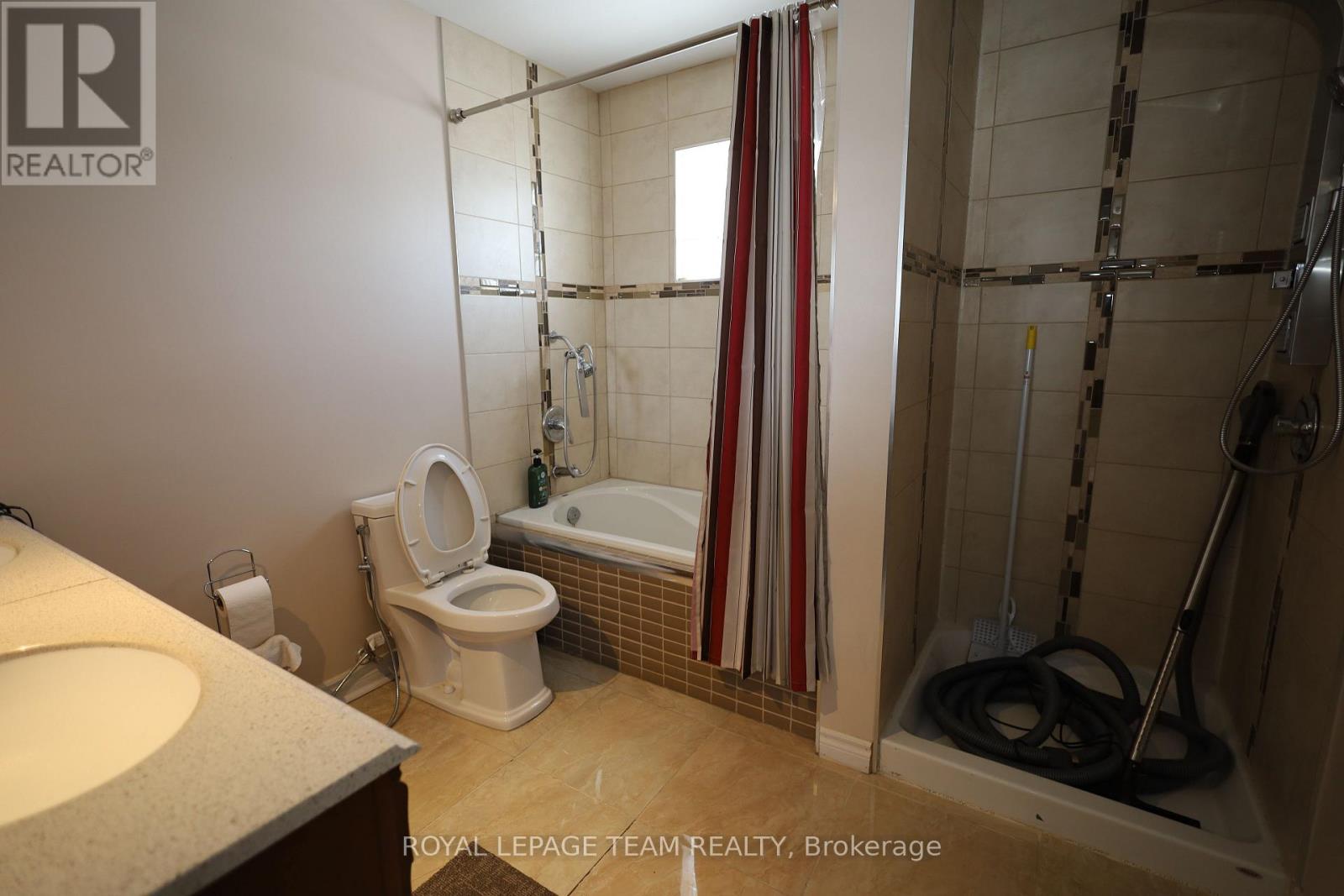 2194 NIAGARA DRIVE - 17