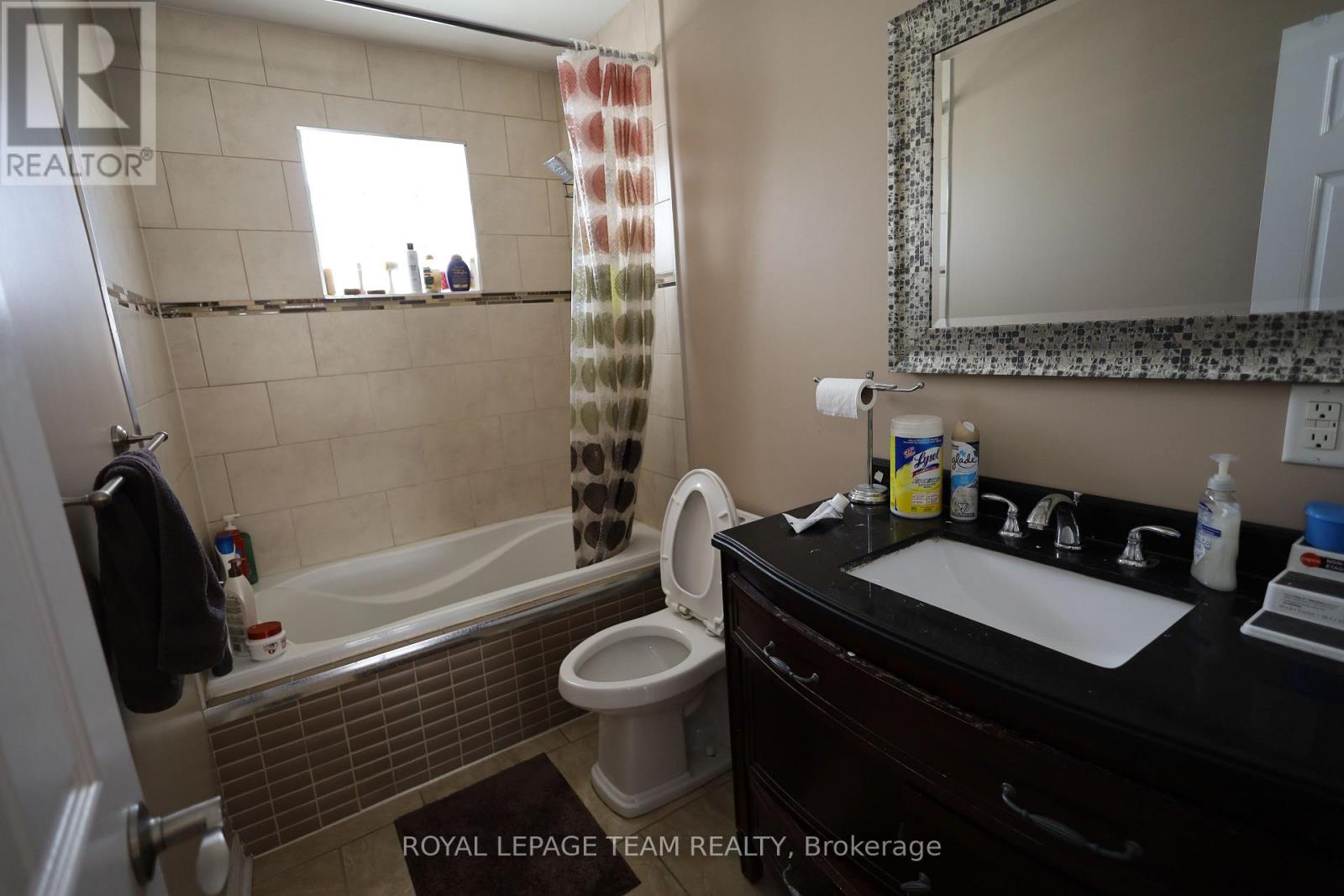 2194 NIAGARA DRIVE - 21