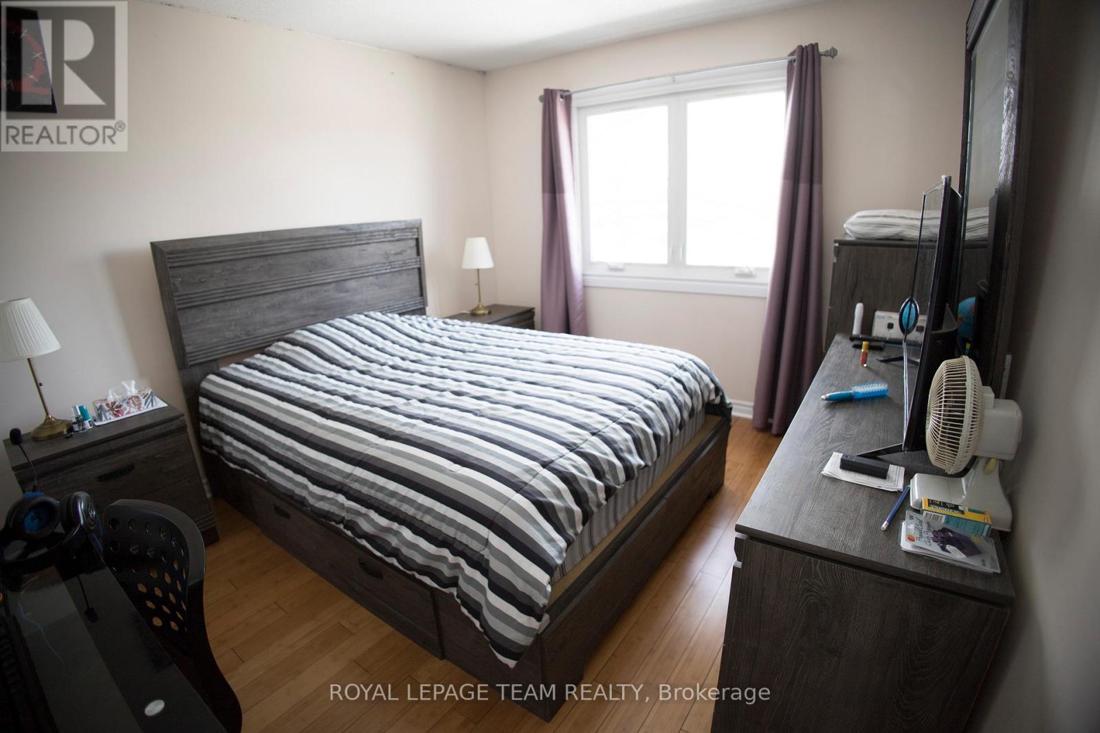 2194 NIAGARA DRIVE - 23