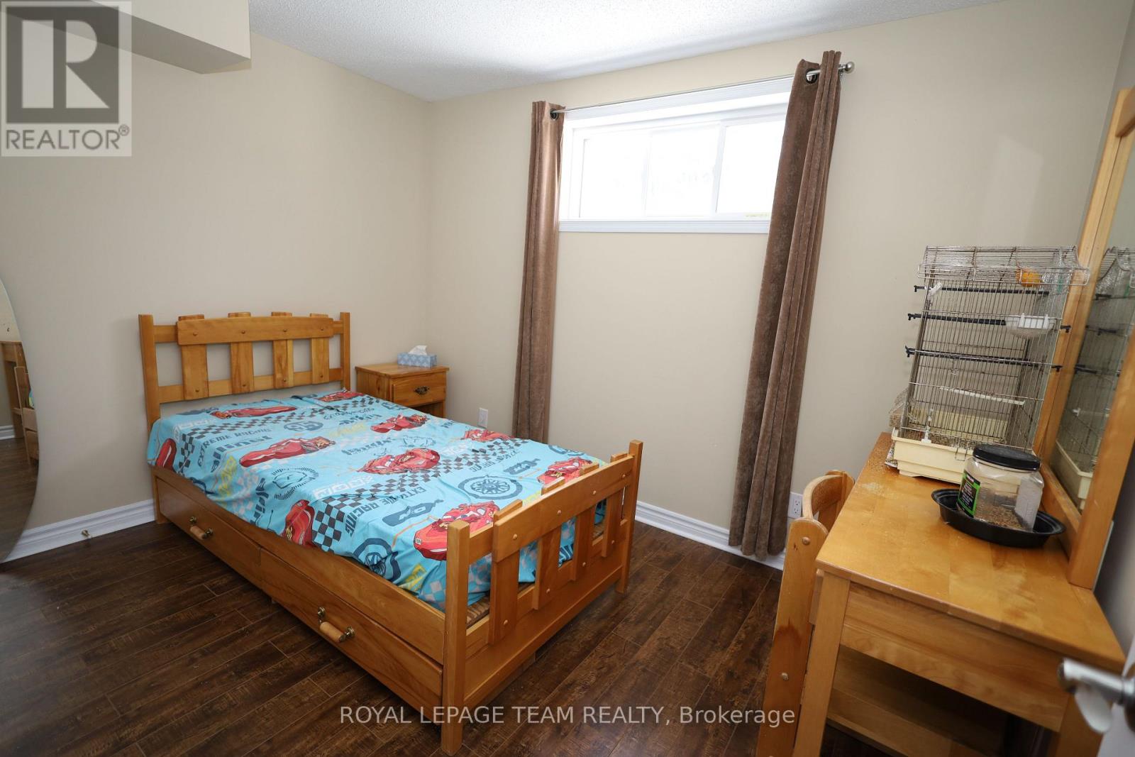 2194 NIAGARA DRIVE - 28