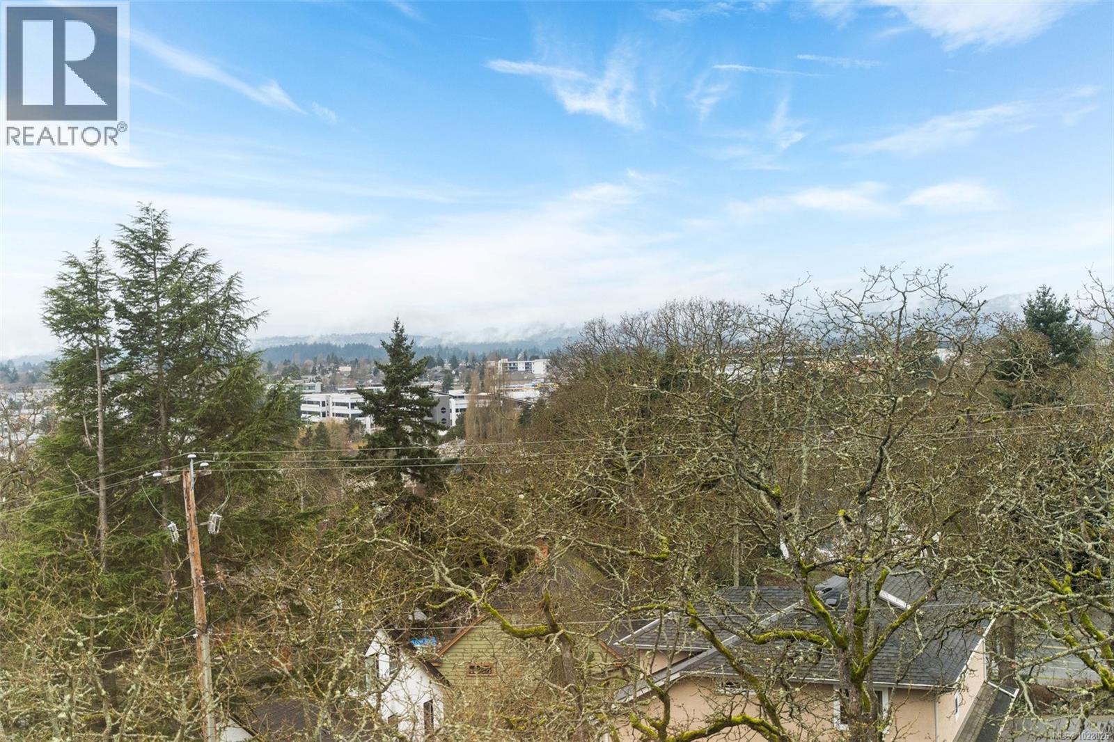 #207 991 Cloverdale Ave - 26