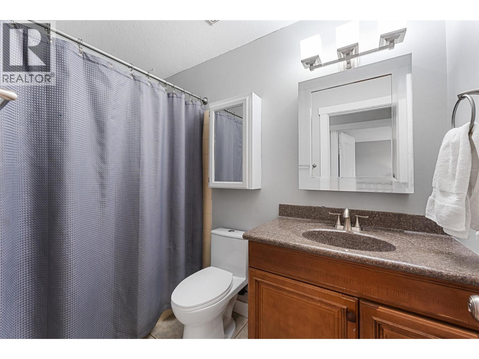 6047 Turner Avenue, Peachland