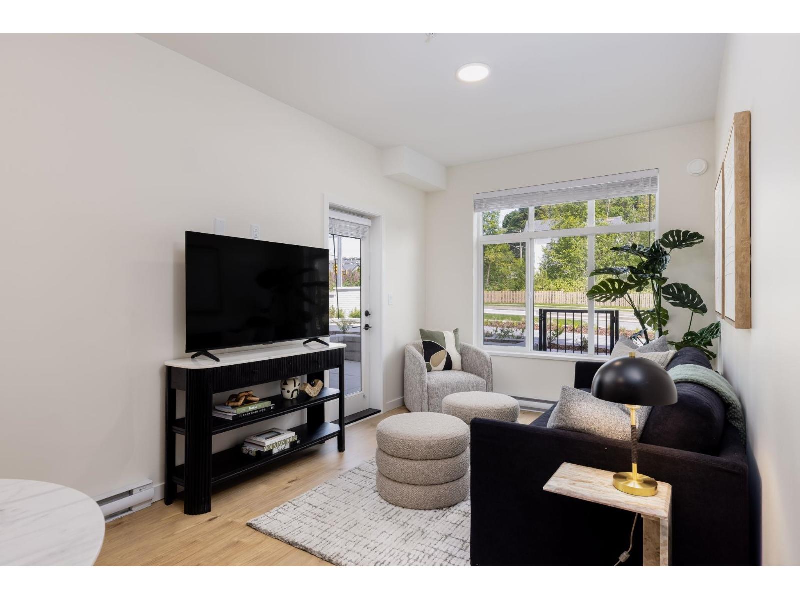 102 33920 BEST AVENUE, Mission