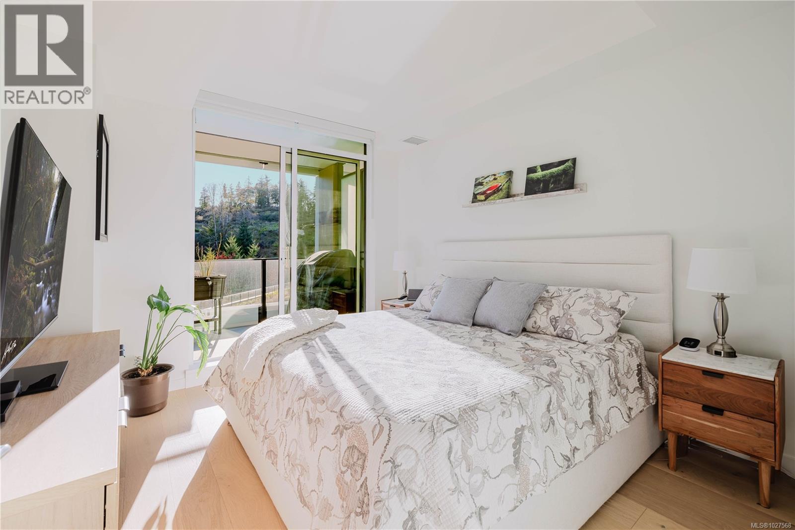 705 2000 Hannington Road, Langford