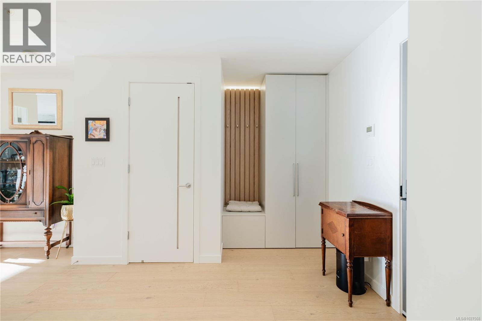 705 2000 Hannington Road, Langford