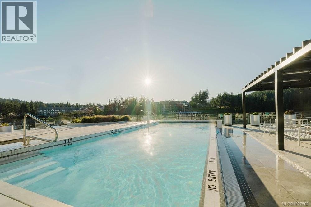 705 2000 Hannington Road, Langford