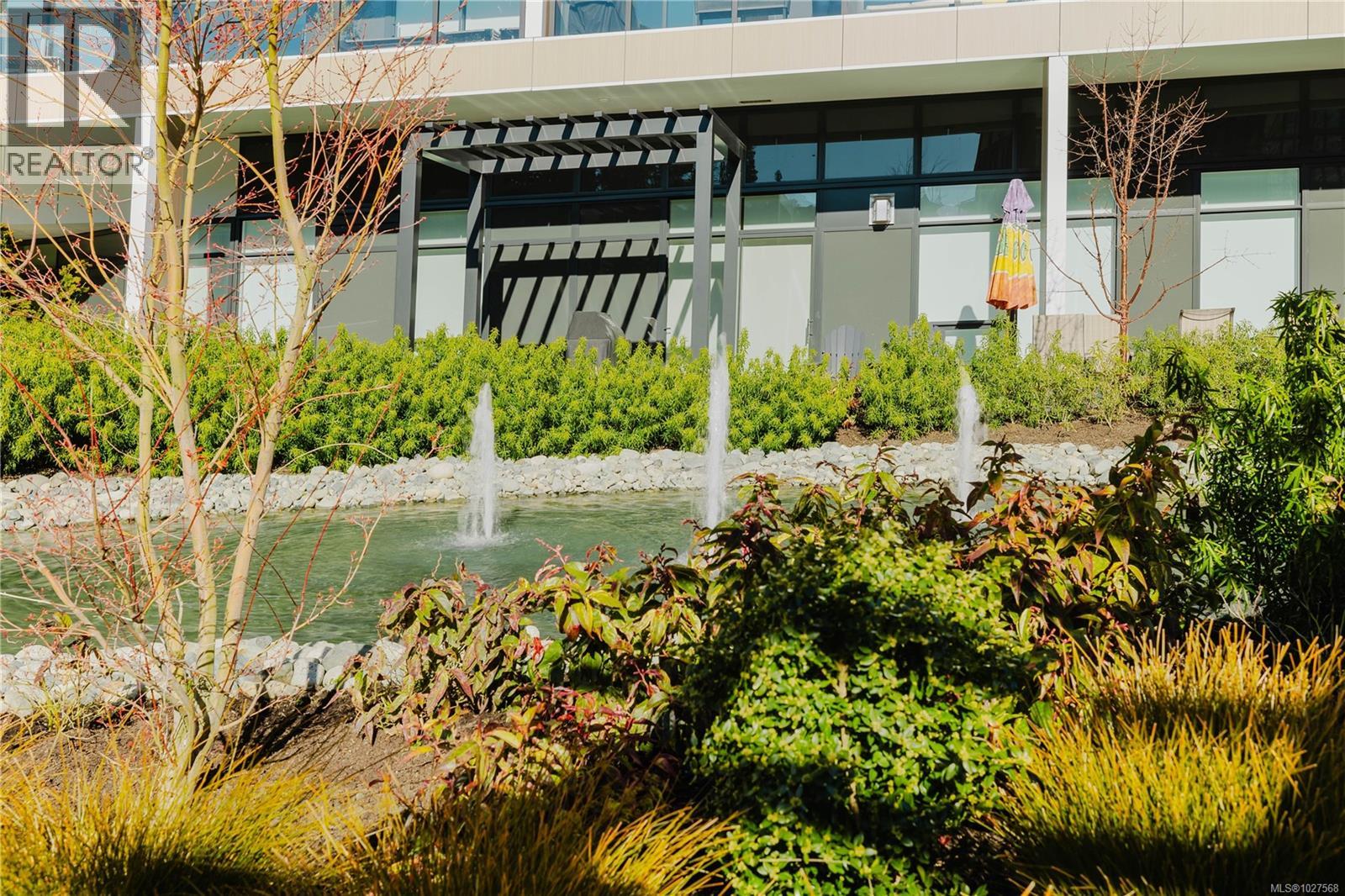 705 2000 Hannington Road, Langford