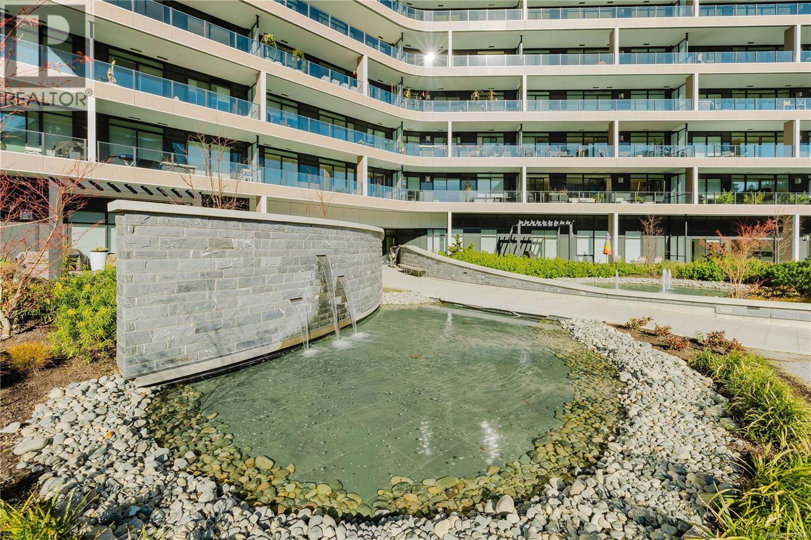 705 2000 Hannington Road, Langford