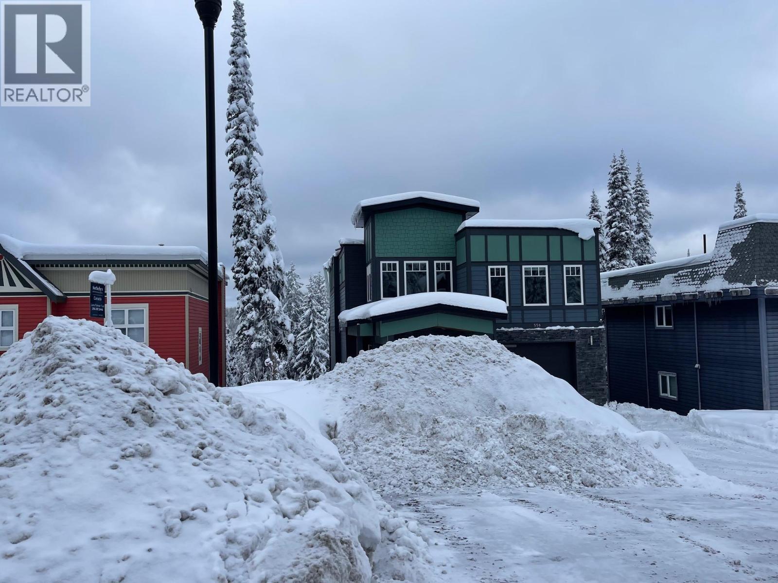  555 Monashee Road, Silver Star