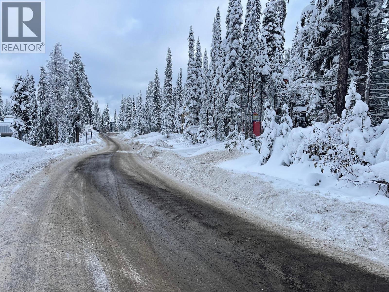  555 Monashee Road, Silver Star