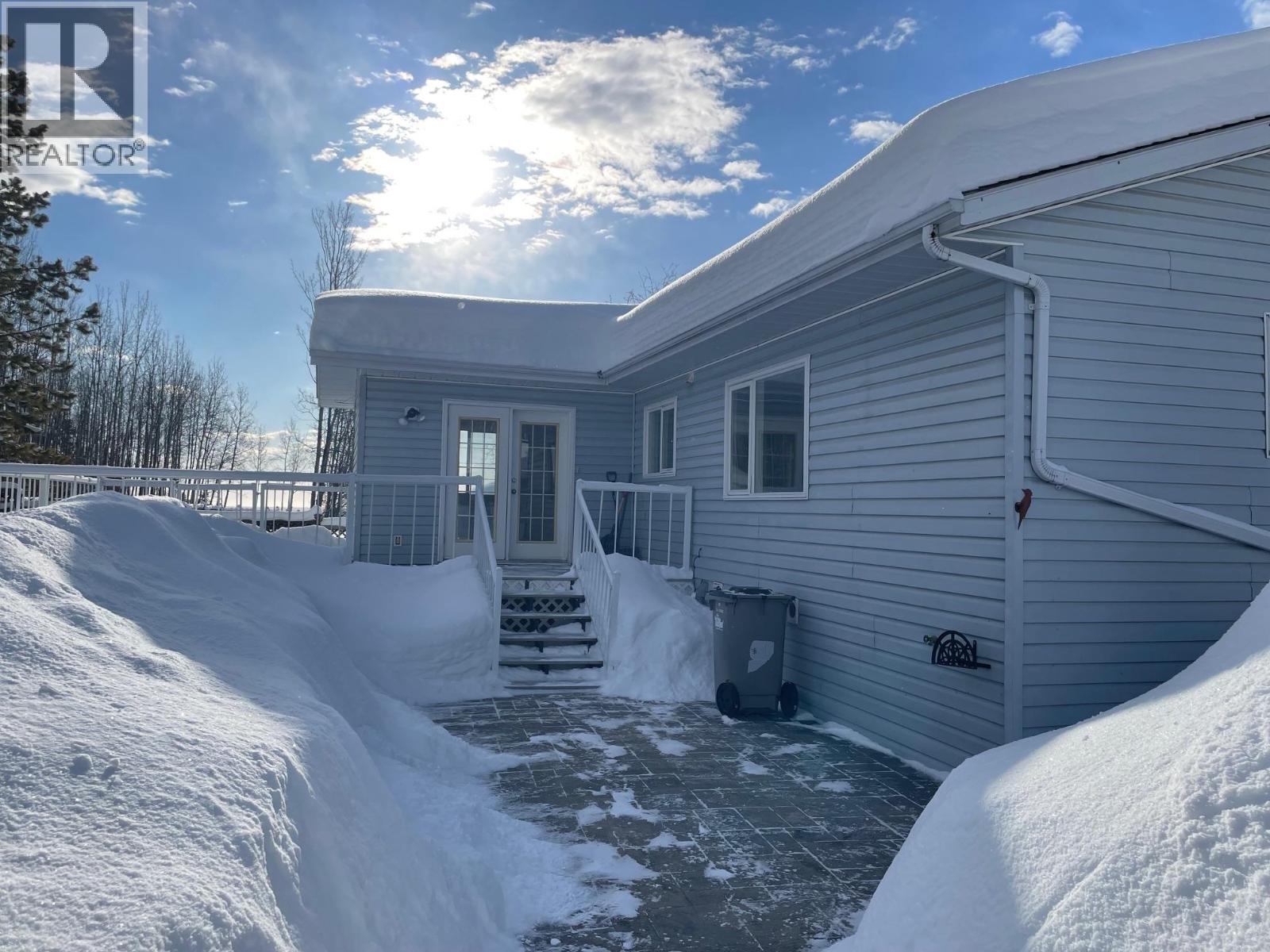 5548 MINNAKER CRESCENT, Fort Nelson