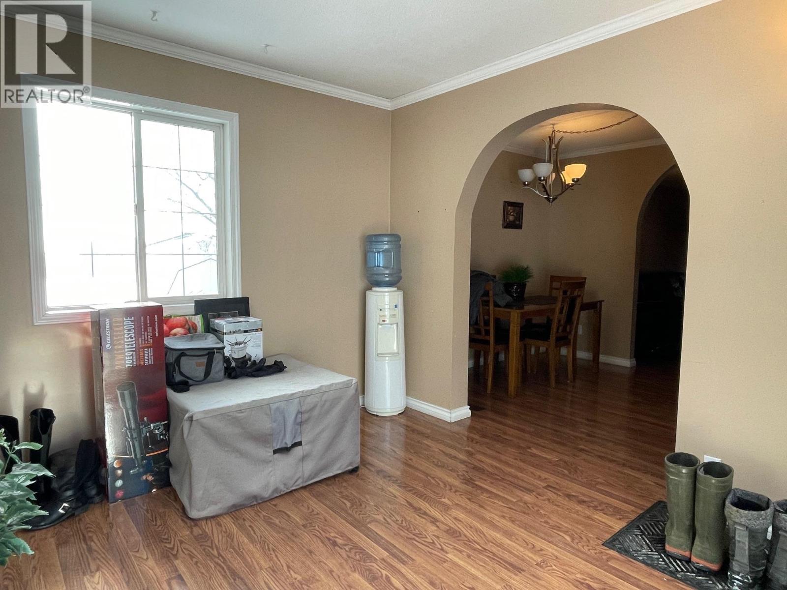 5548 MINNAKER CRESCENT, Fort Nelson