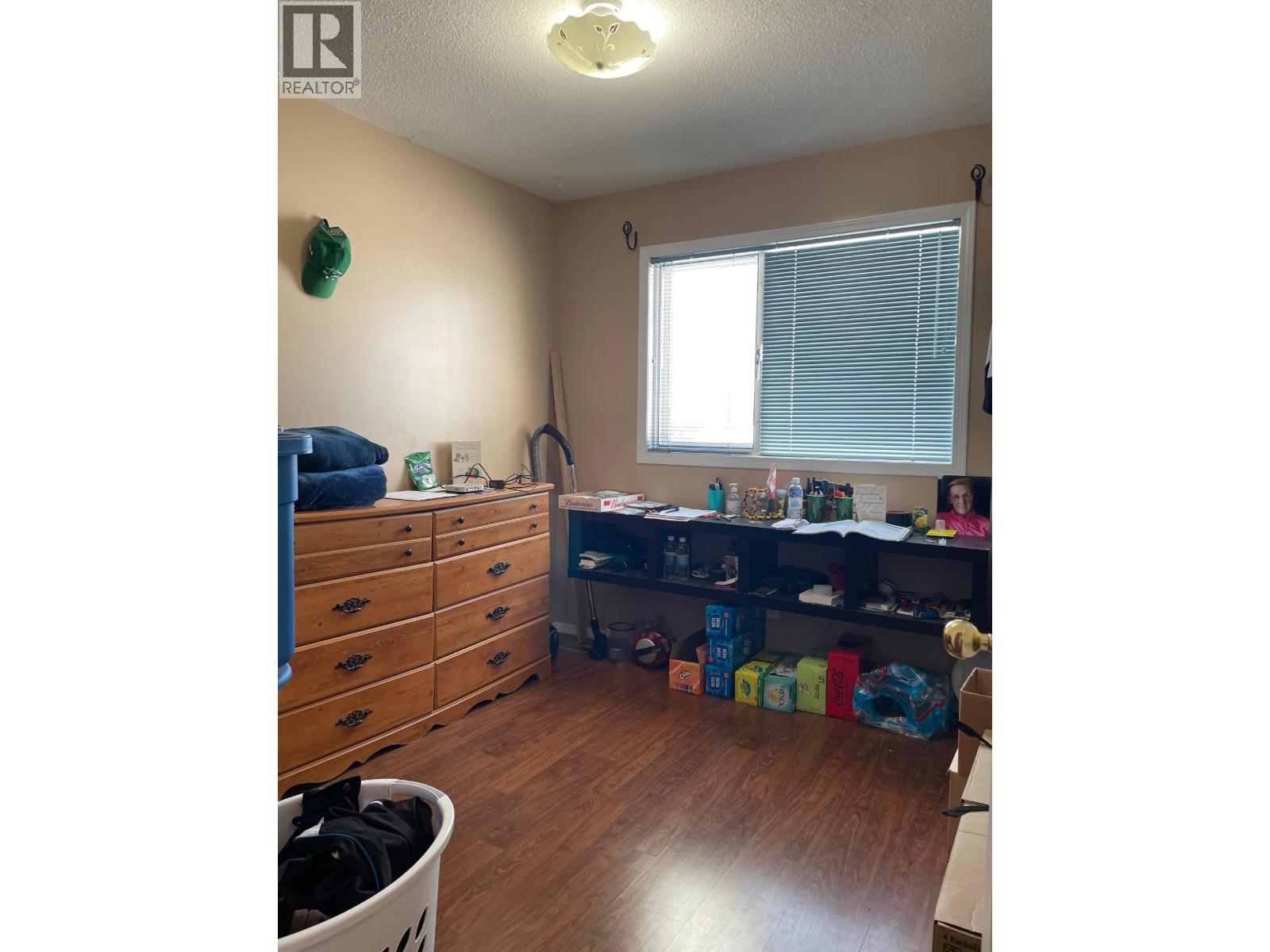 5548 MINNAKER CRESCENT, Fort Nelson