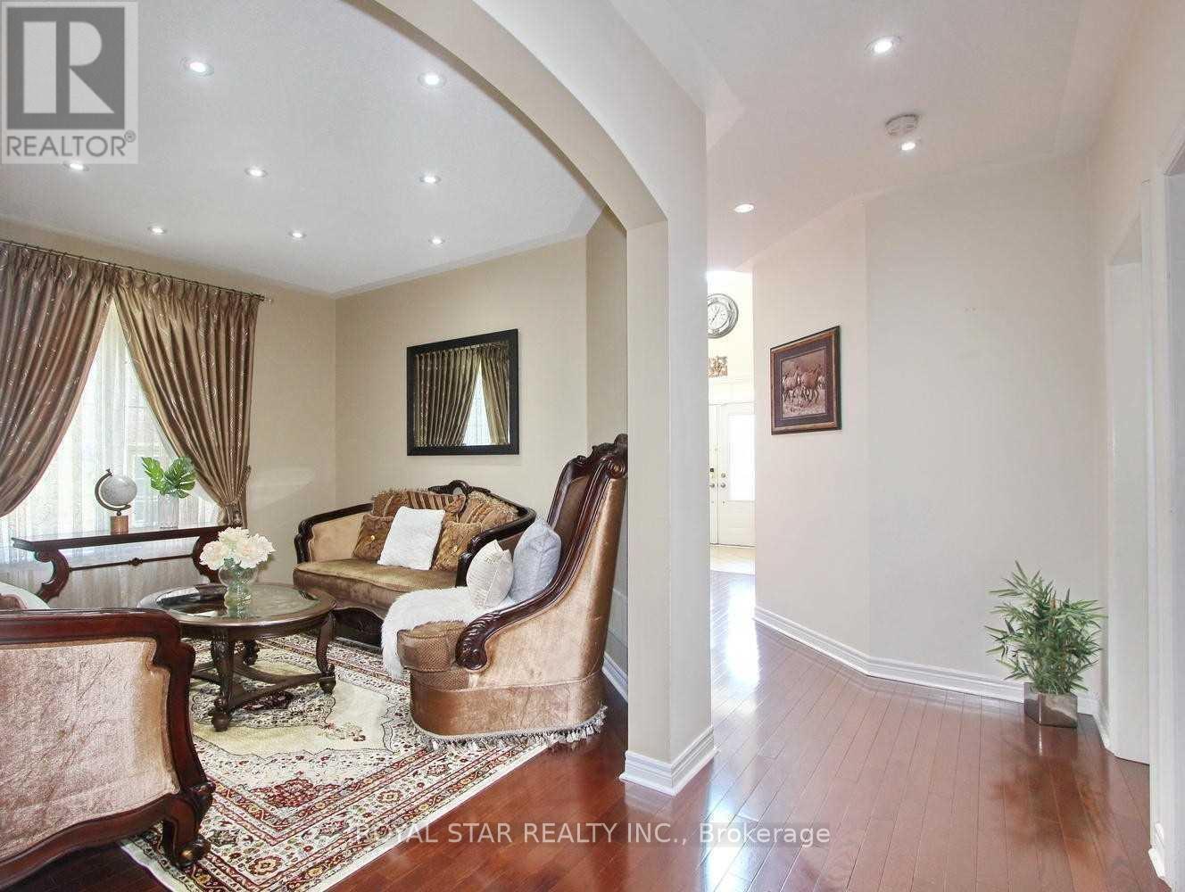 38 RIVERGLEN STREET - 19