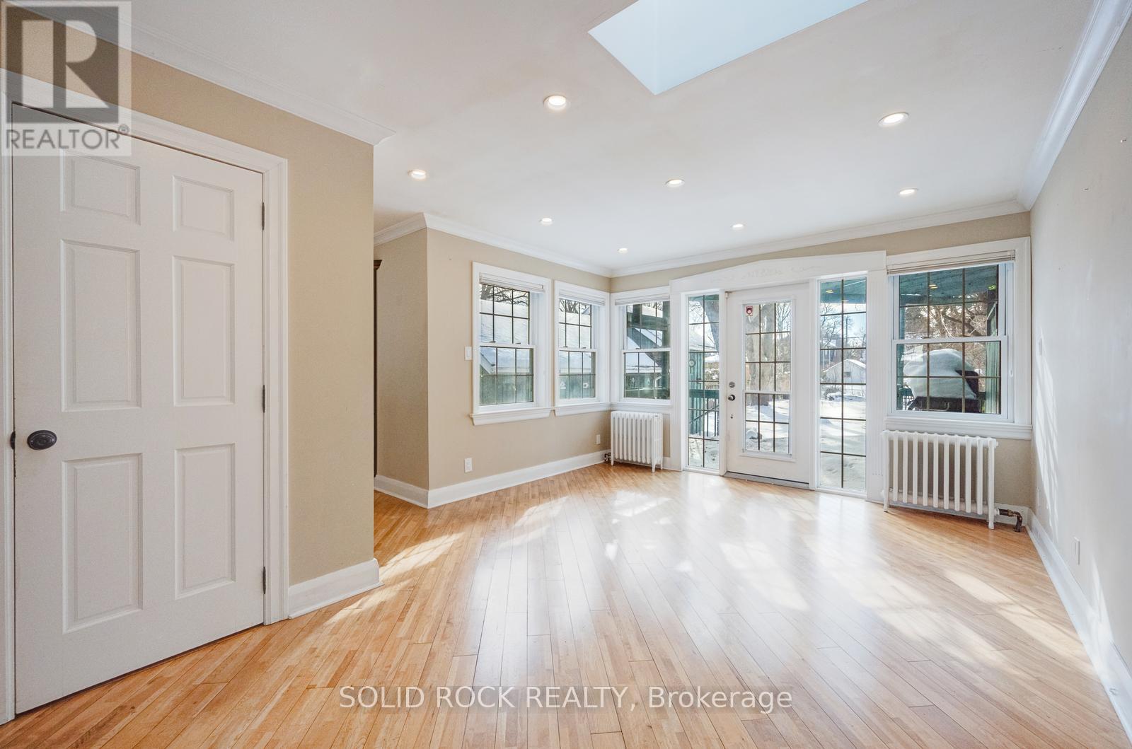 117 MILL STREET S - 10