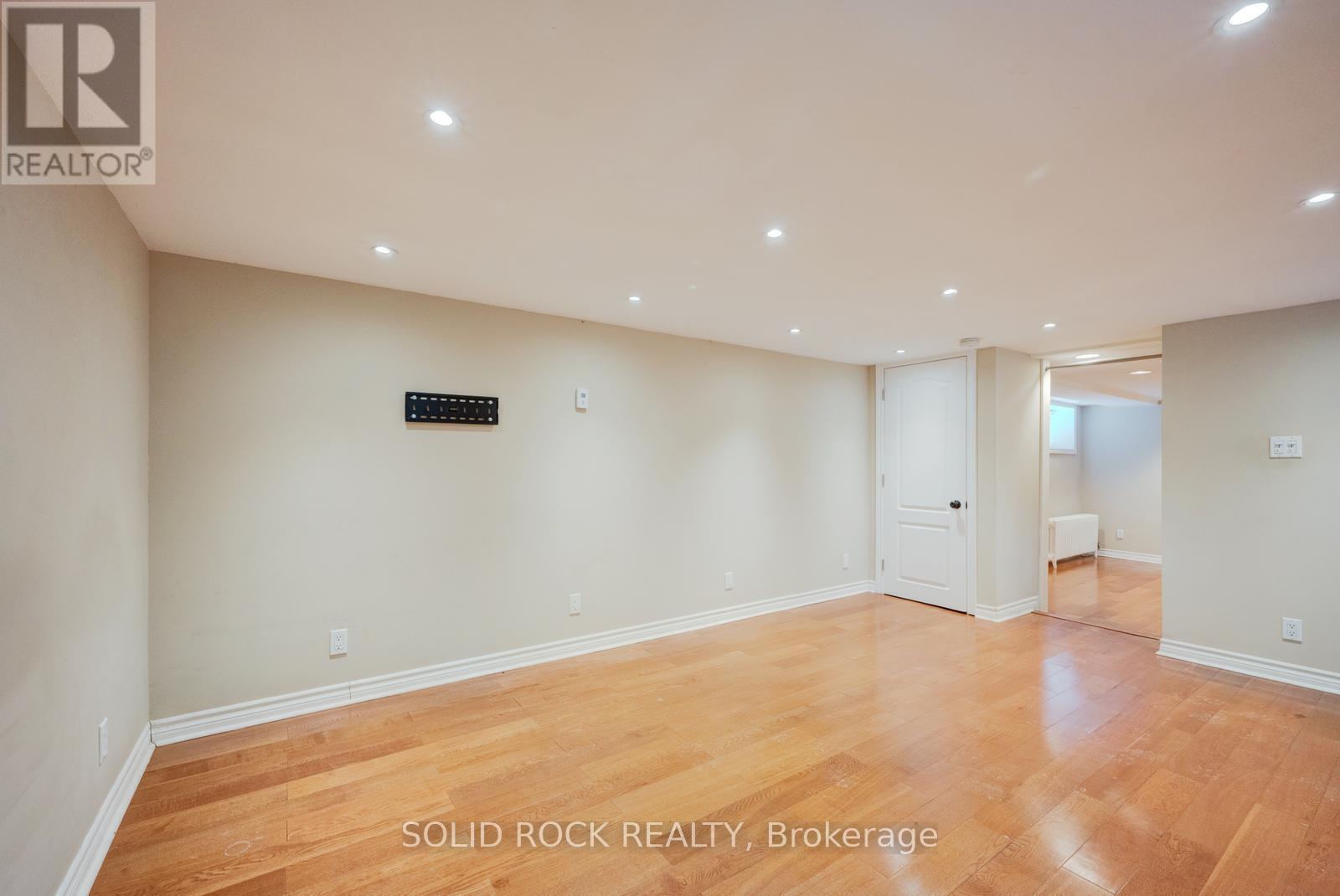 117 MILL STREET S - 31