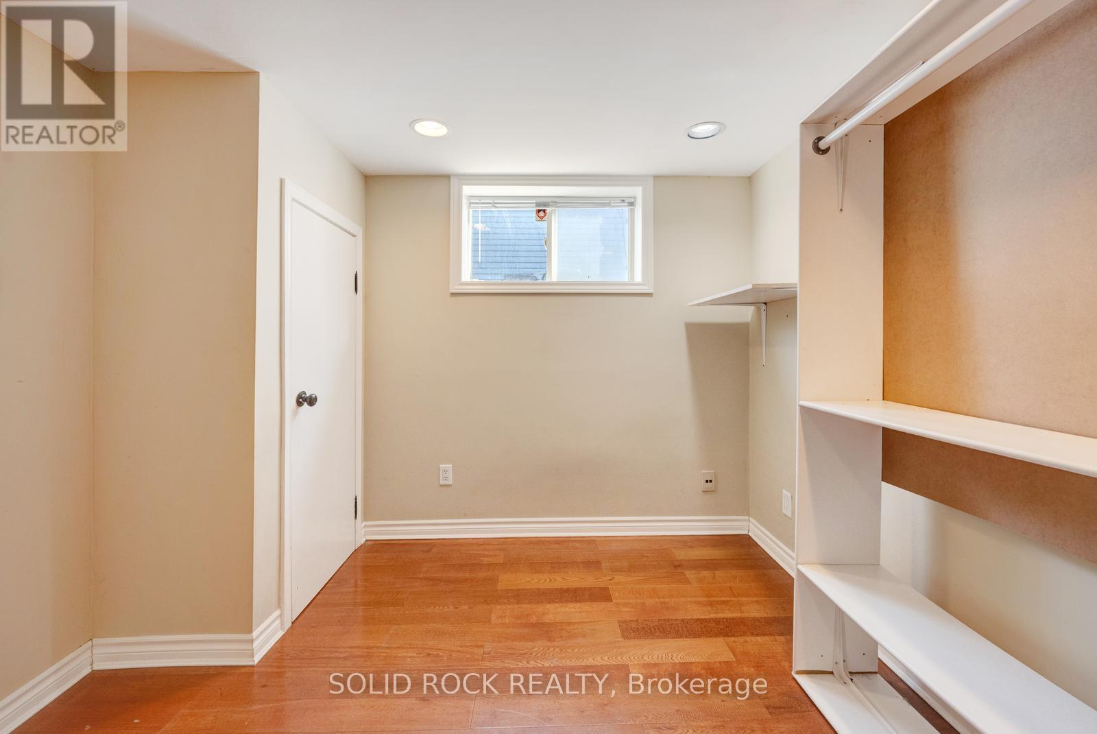 117 MILL STREET S - 35