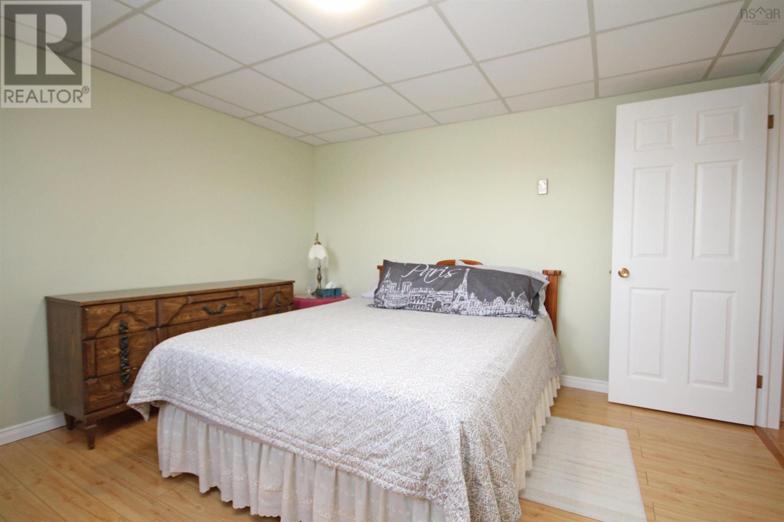 Property 34 of 42 of 13864 Highway 4