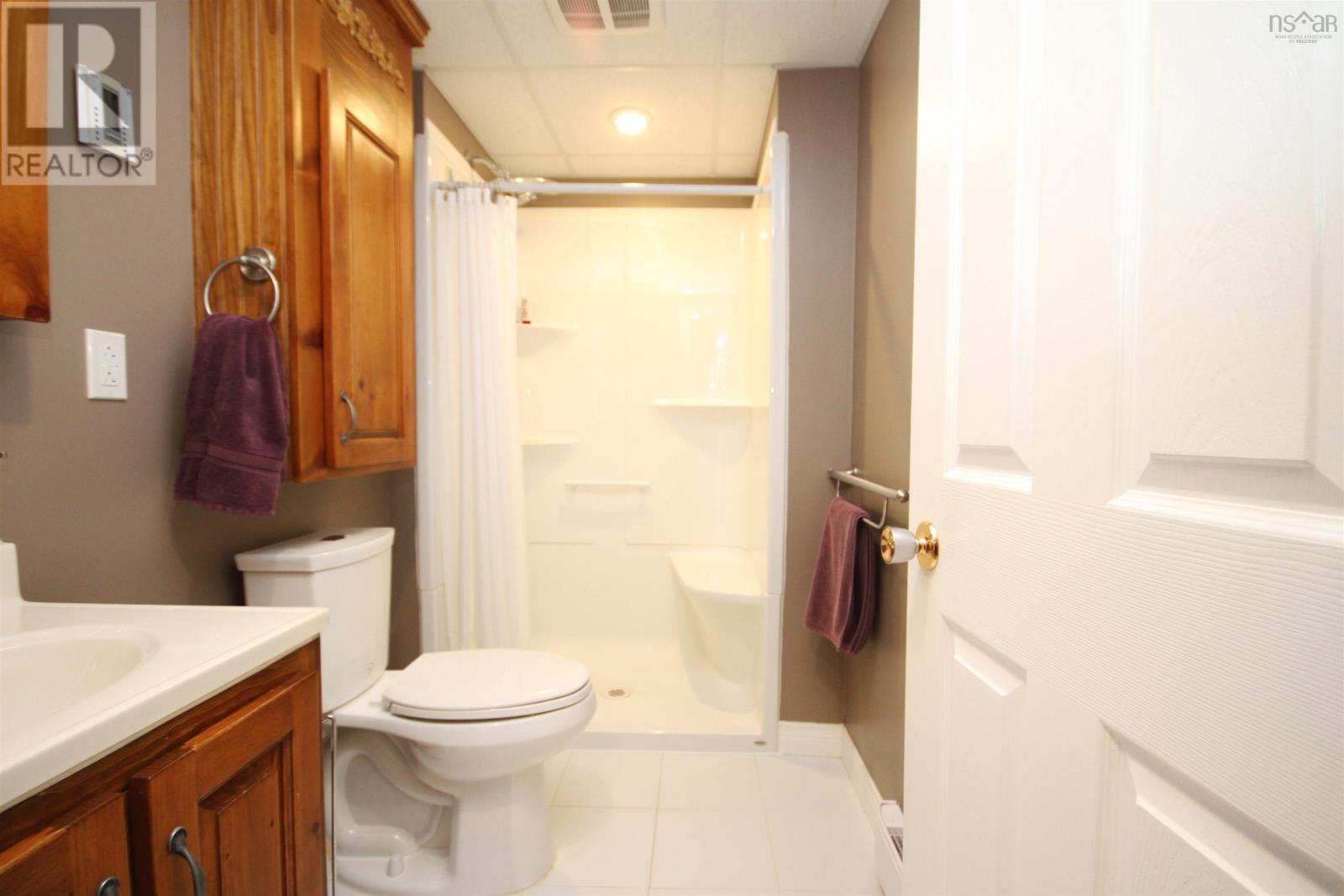 Property 35 of 42 of 13864 Highway 4