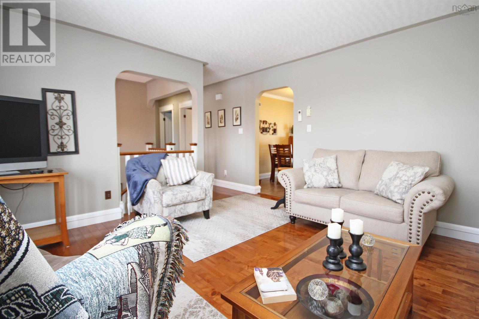 Property 14 of 42 of 13864 Highway 4